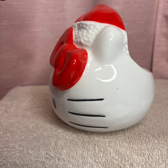 Hello Kitty Sculpted Ceramic Mug 16 Oz Christmas Holiday Design Gift Boxed NWB - Picture 4 of 9